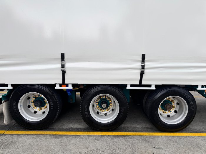 2015 Maxitrans St3 18 Pallet Drop Deck Curtain Sider, 1 X 20 Pins