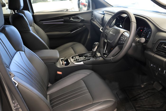 2025 Isuzu MU-X LS-T