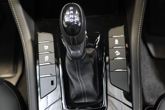 2025 Isuzu MU-X LS-T