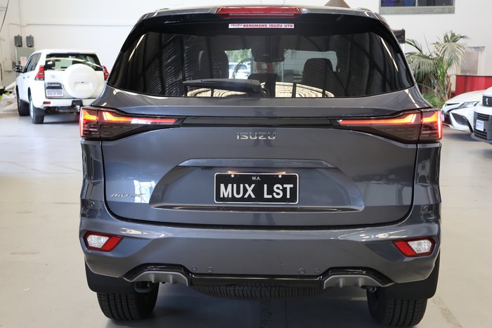 2025 Isuzu MU-X LS-T