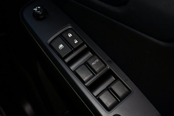 2025 Isuzu D-MAX X-RIDER