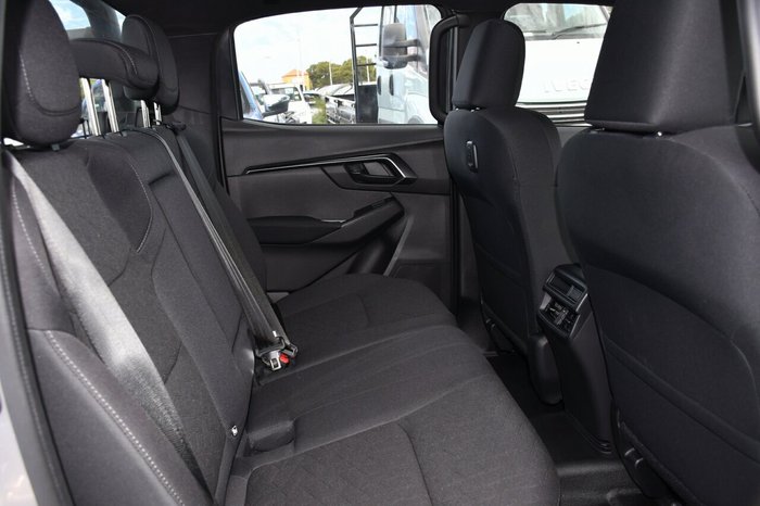 2025 Isuzu D-MAX X-RIDER