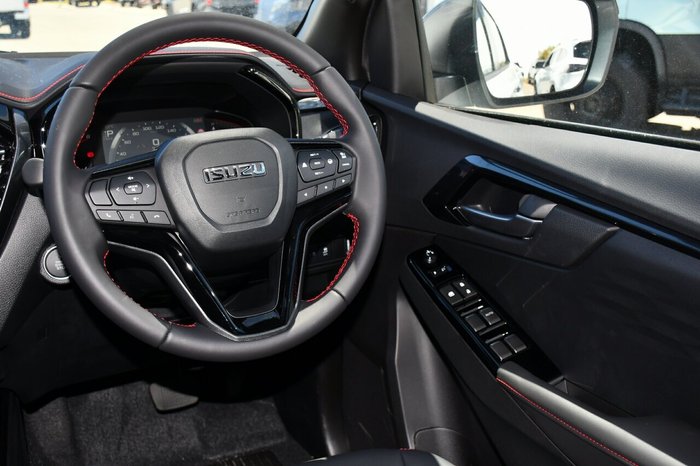 2025 Isuzu D-MAX X-TERRAIN