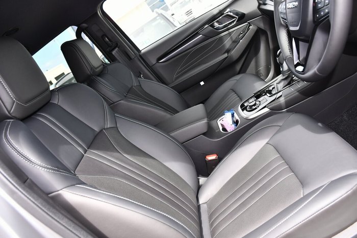 2025 Isuzu MU-X LS-T