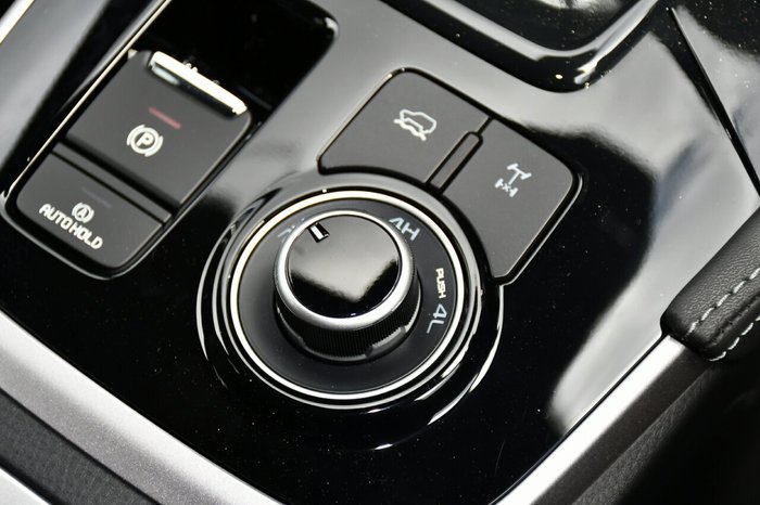 2025 Isuzu MU-X LS-T