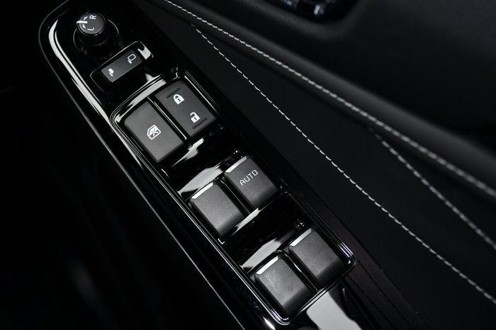 2025 Isuzu MU-X LS-T