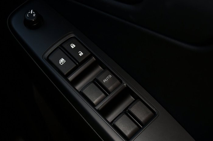 2025 Isuzu D-MAX X-RIDER