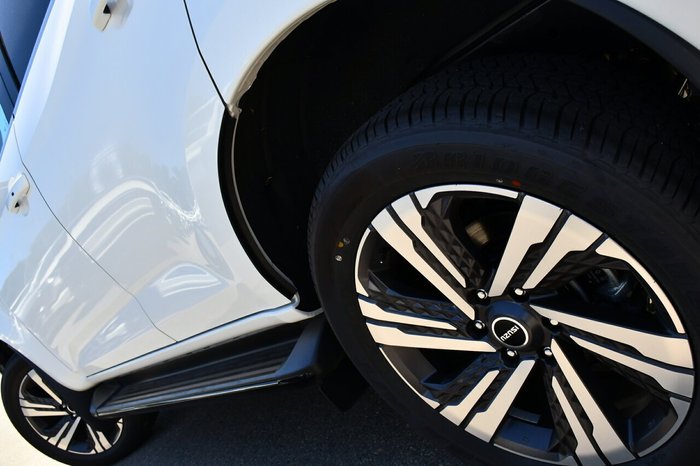 2025 Isuzu MU-X LS-T