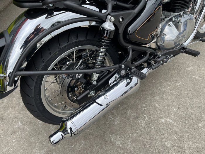 2025 Royal Enfield CLASSIC 650 Black