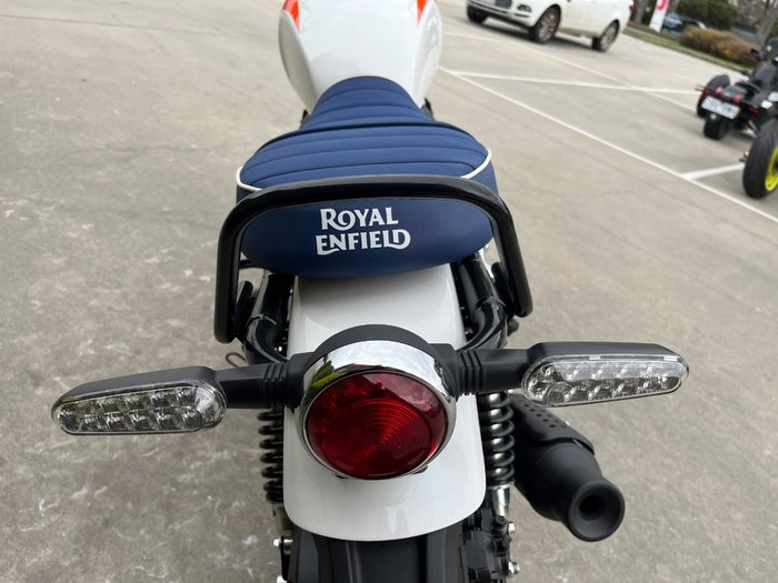 2025 Royal Enfield 2025 650CC INTERCEPTOR BEAR 650 Road White
