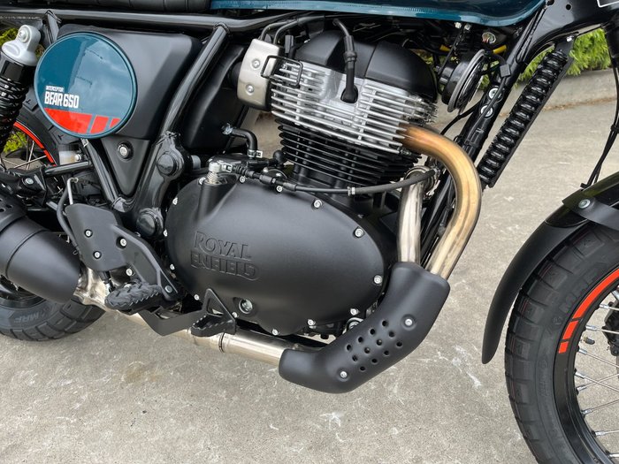 2025 Royal Enfield 2025 650CC INTERCEPTOR BEAR 650 Road Petrol Green