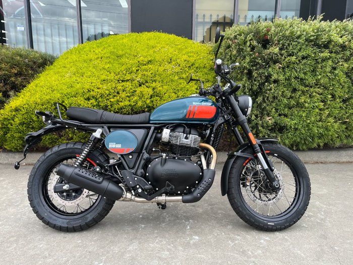 2025 Royal Enfield 2025 650CC INTERCEPTOR BEAR 650 Road Petrol Green