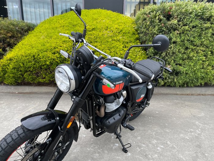 2025 Royal Enfield 2025 650CC INTERCEPTOR BEAR 650 Road Petrol Green