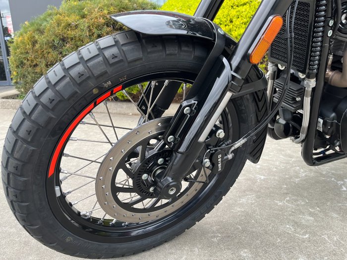 2025 Royal Enfield 2025 650CC INTERCEPTOR BEAR 650 Road Petrol Green