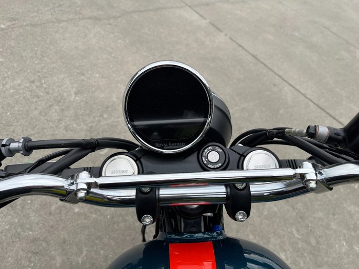 2025 Royal Enfield 2025 650CC INTERCEPTOR BEAR 650 Road Petrol Green