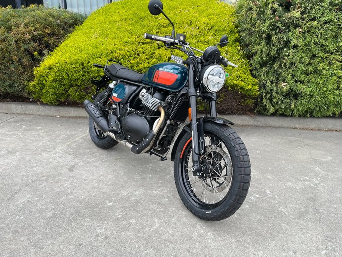2025 Royal Enfield 2025 650CC INTERCEPTOR BEAR 650 Road Petrol Green