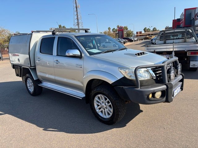 2011 TOYOTA HILUX