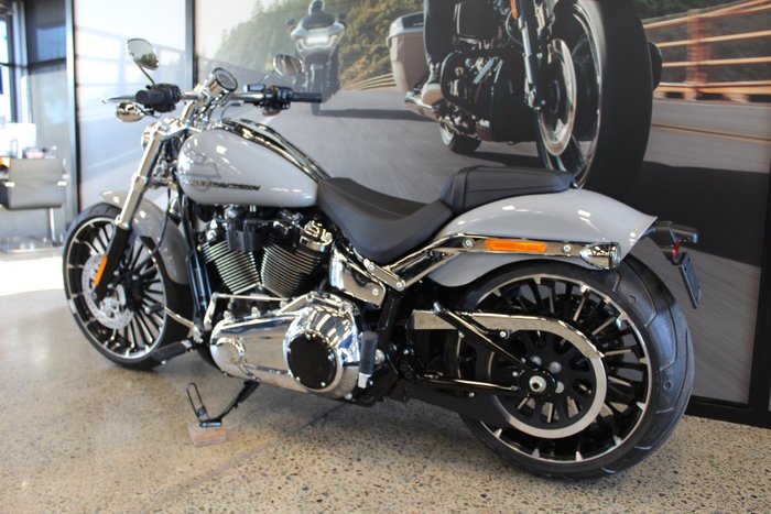 2025 Harley-davidson FXBR BREAKOUT (117) billiard gray