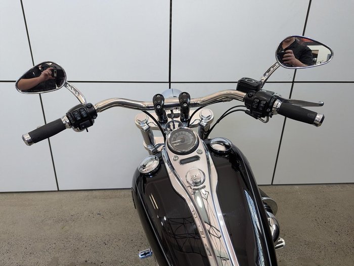 2013 Harley-Davidson Dyna Wide Glide 1690 (FXDWG) Dyna Black