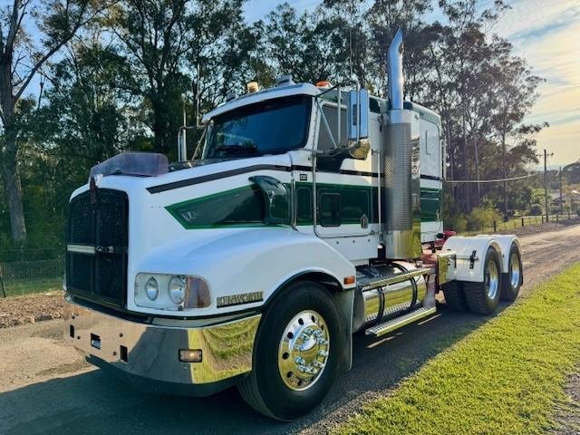 2006 Kenworth T401 36-Inch Bunk, Cat C12 430Hp,18Sp