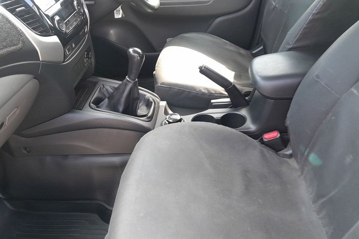 2017 Mitsubishi Triton GLX