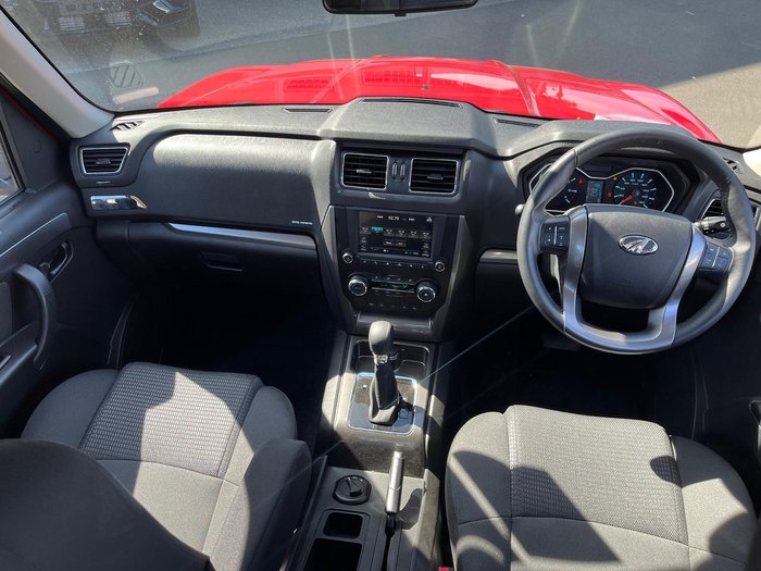 2023 Mahindra PIK-UP S11