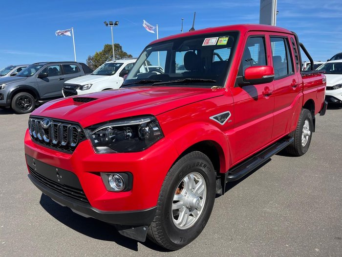 2023 Mahindra PIK-UP S11