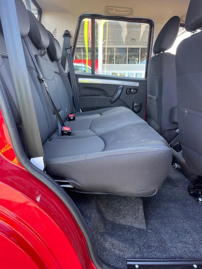 2023 Mahindra PIK-UP S11