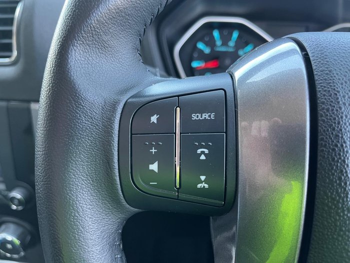 2023 Mahindra PIK-UP S11