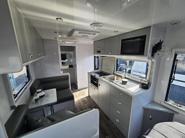 2025 NEWGEN Caravans Ngb19