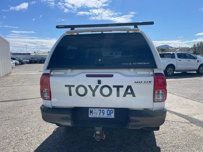 2018 Toyota Hilux SR