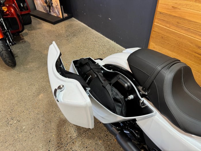 2025 Harley-davidson FLHX STREET GLIDE (117) WHITE ONYX PEARL
