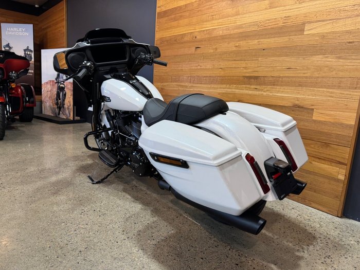 2025 Harley-davidson FLHX STREET GLIDE (117) WHITE ONYX PEARL