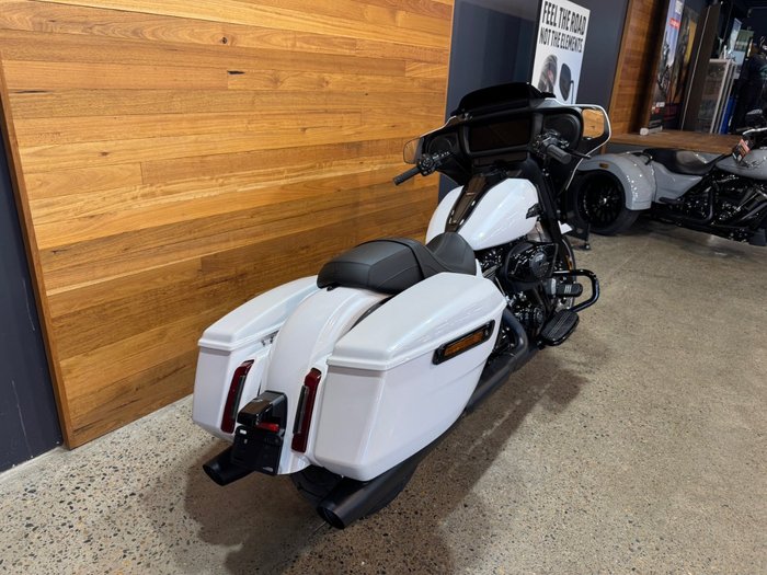 2025 Harley-davidson FLHX STREET GLIDE (117) WHITE ONYX PEARL