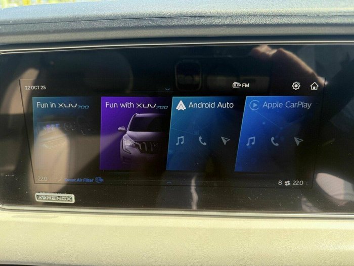 2023 Mahindra XUV700 AX7