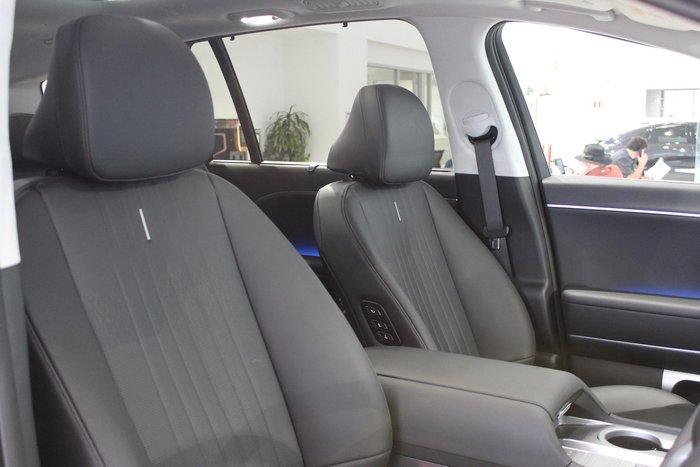 2025 Hyundai IONIQ 9 Calligraphy