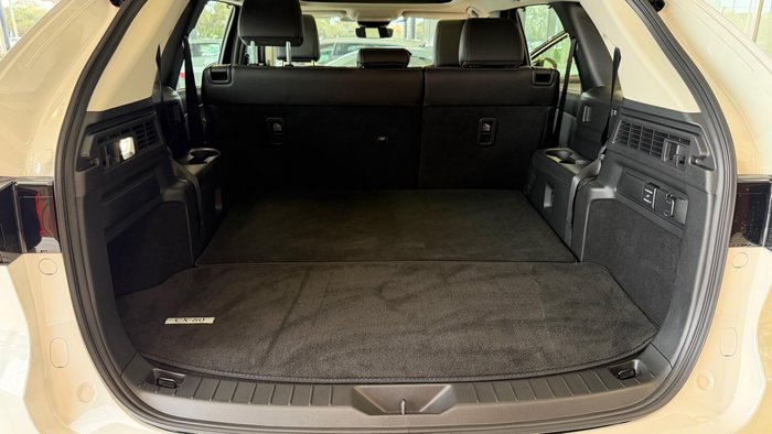 2024 Mazda CX-80 G40e GT