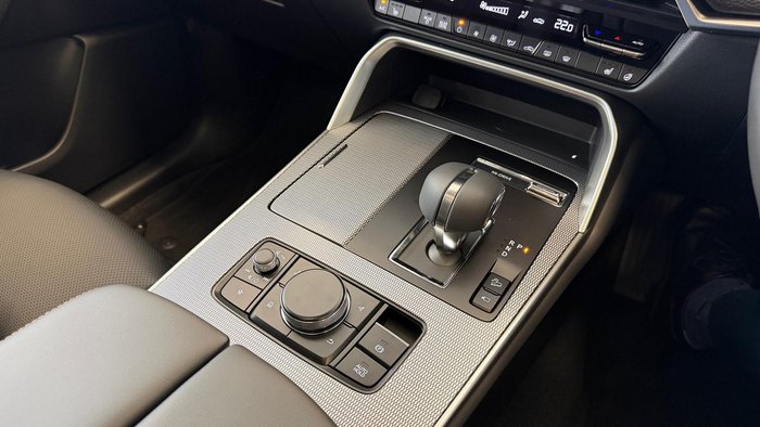 2024 Mazda CX-80 G40e GT