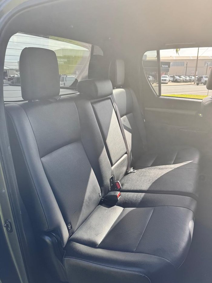 2023 Toyota Hilux Rogue GUN126R 4X4 Dual Range Graphite