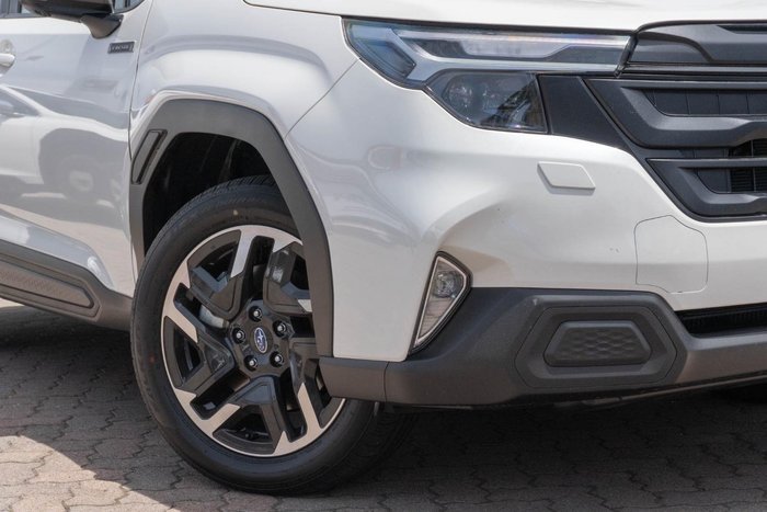 2025 Subaru Forester Hybrid S6 MY26 AWD Crystal White