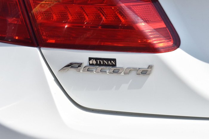 2015 Honda Accord VTi-S 9th Gen MY15 White Orchid