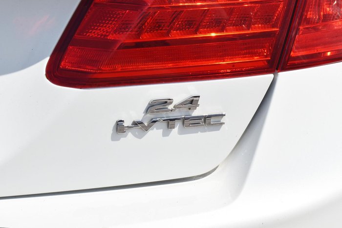 2015 Honda Accord VTi-S 9th Gen MY15 White Orchid