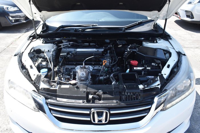 2015 Honda Accord VTi-S 9th Gen MY15 White Orchid