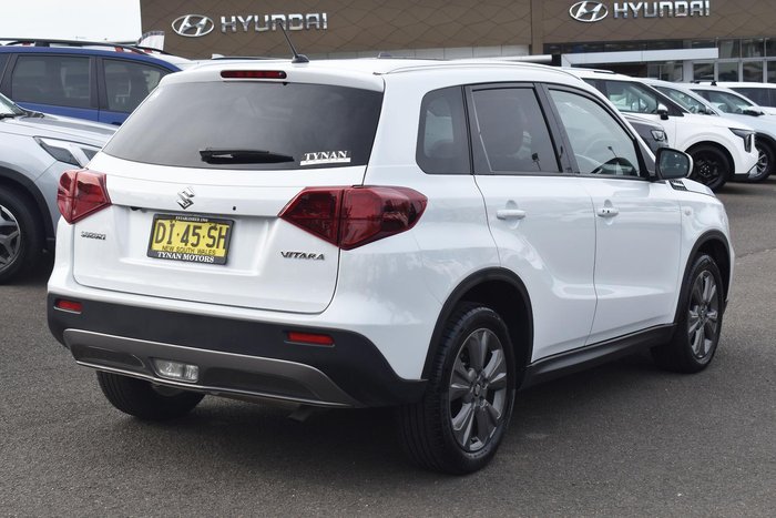 2023 Suzuki Vitara LY Series II Cool White