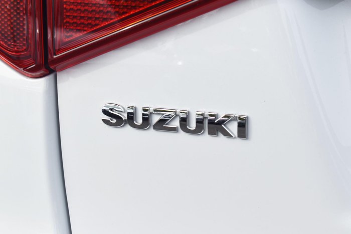 2023 Suzuki Vitara LY Series II Cool White