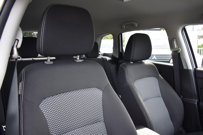 2023 Suzuki Vitara LY Series II Cool White