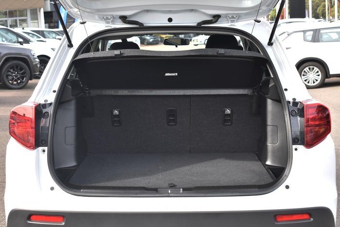 2023 Suzuki Vitara LY Series II Cool White