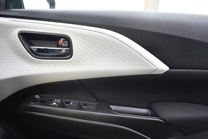 2024 Suzuki Swift Hybrid UZ Pure White