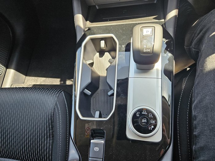 2025 Mitsubishi Outlander LS