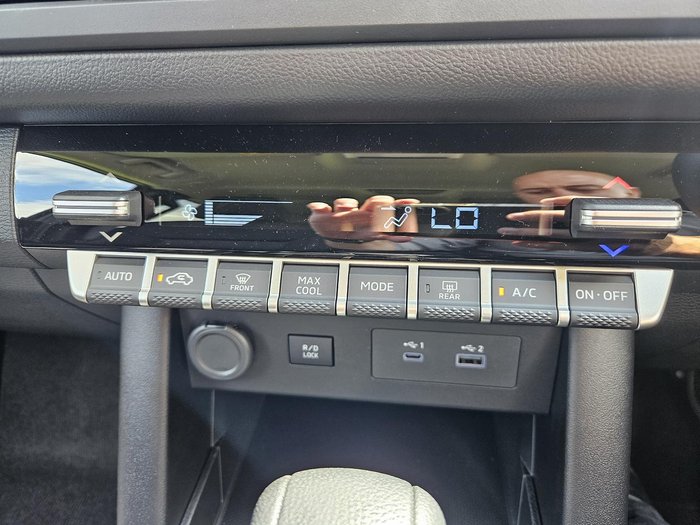 2025 Mitsubishi Triton GLX-R